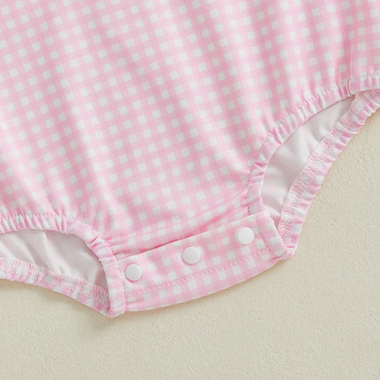 Cute Baby Girl Romper – Sleeveless Infant Bodysuit with Adorable Letter Embroidery & Plaid Design, Round Neck Jumpsuit for Newborns & Toddlers