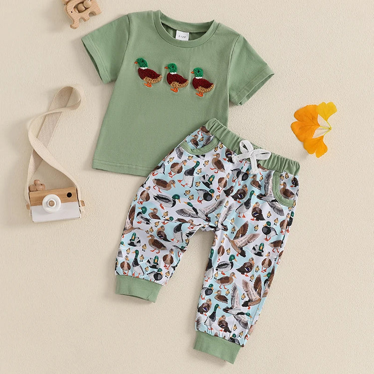 Lioraitiin Baby Boys Summer Outfit Set – Duck Embroidery Short Sleeve T-Shirt & Elastic Waist Pants (1-3 Years)