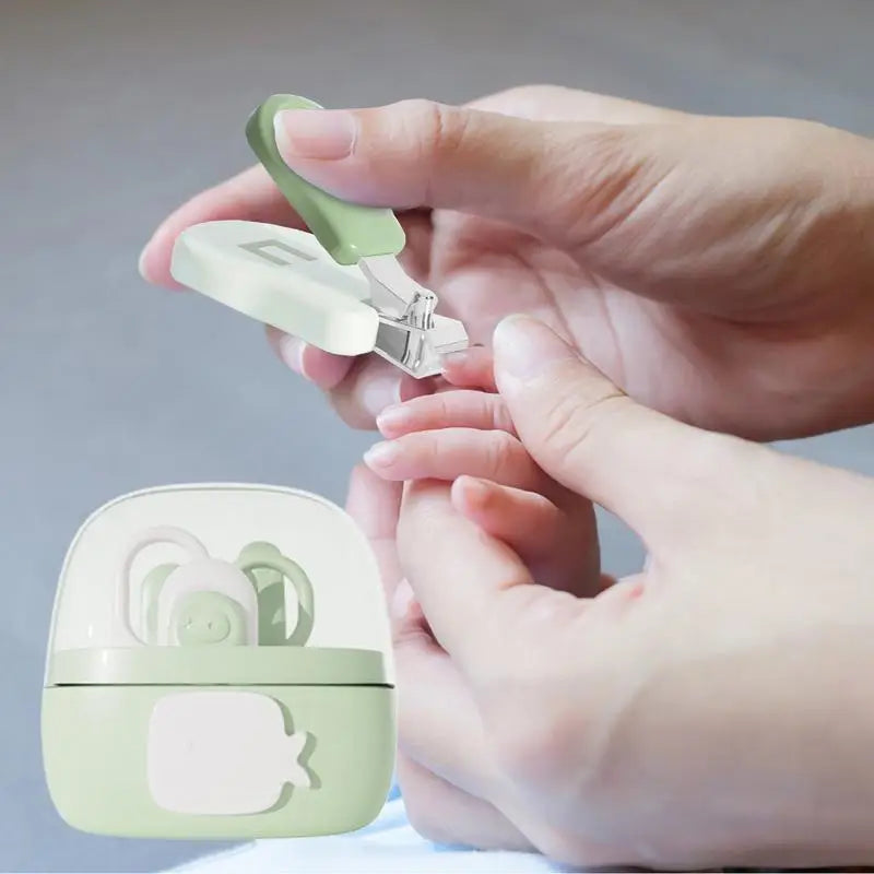 Baby Nail Kit 4-in-1 Cartoon Fingernail Clippers Grooming Care Nail Scissors Set Manicure Care Safe Clippers Scissors File